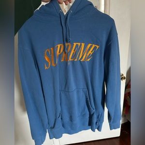 Supreme hoodie